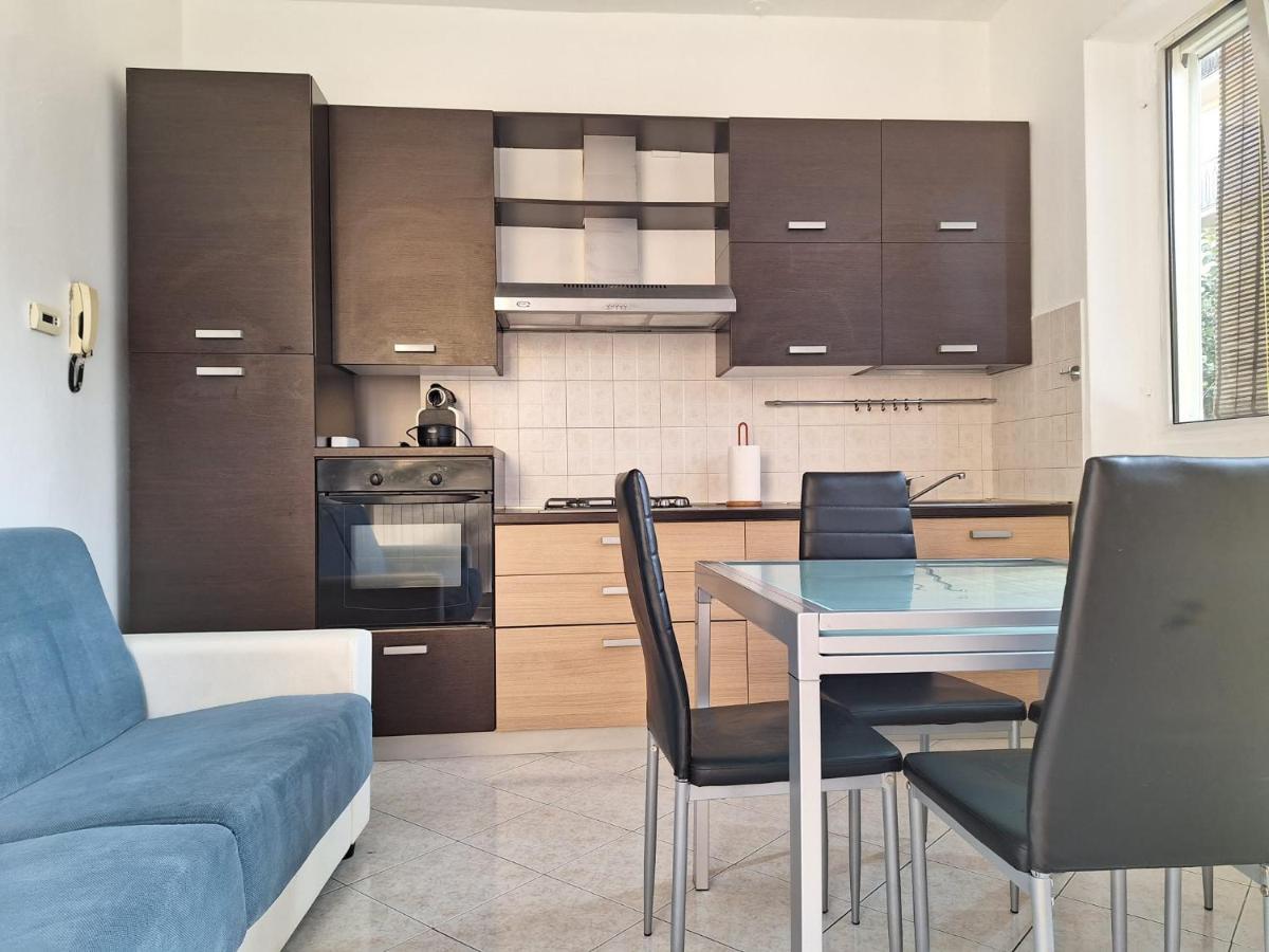Malnate Appartamento La Casa Dei Nonni מראה חיצוני תמונה
